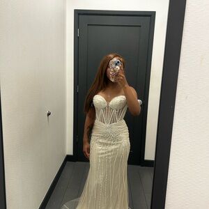 Elegant Cream Strapless Gown